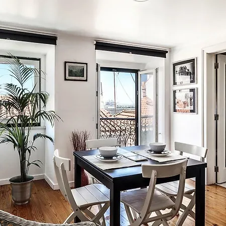 Apartment Alfama River View *