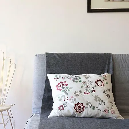 Alfama River View Apartment