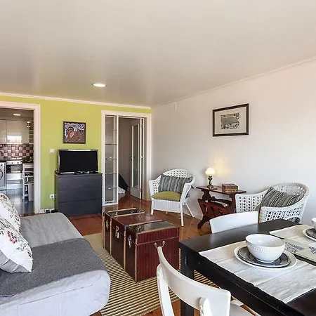 Alfama River View Apartment