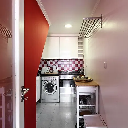 Alfama River View Apartment *